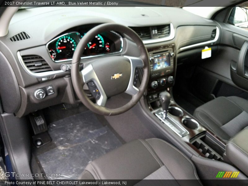 Blue Velvet Metallic / Ebony 2017 Chevrolet Traverse LT AWD
