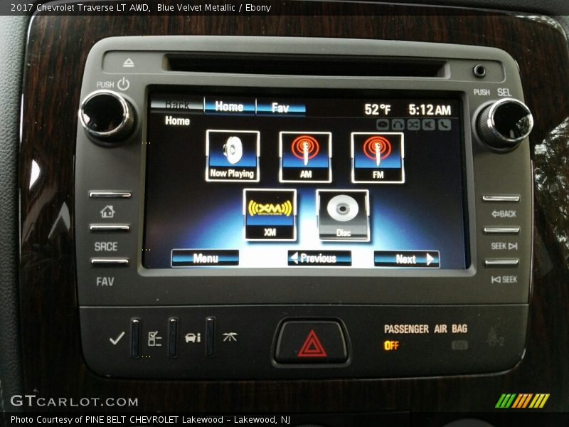 Blue Velvet Metallic / Ebony 2017 Chevrolet Traverse LT AWD