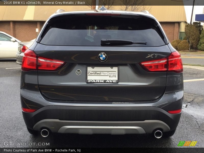 Mineral Grey Metallic / Black 2016 BMW X1 xDrive28i