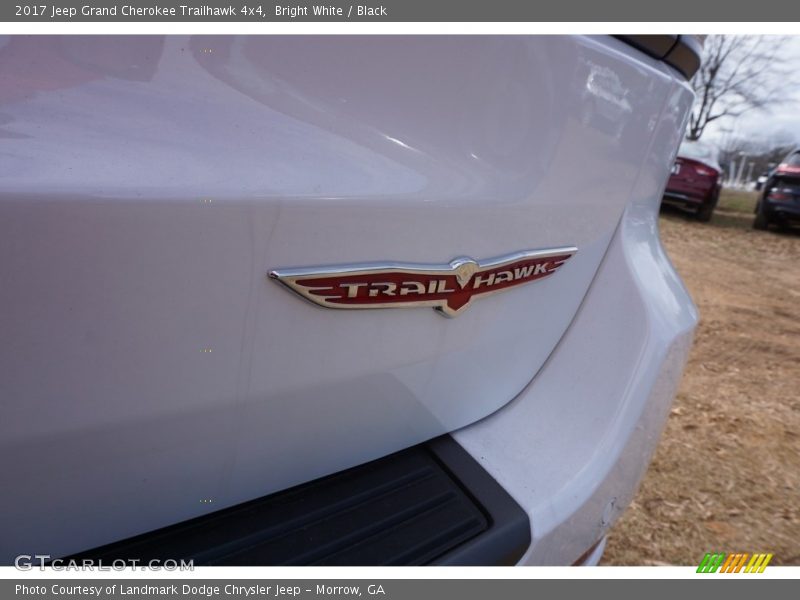 Bright White / Black 2017 Jeep Grand Cherokee Trailhawk 4x4