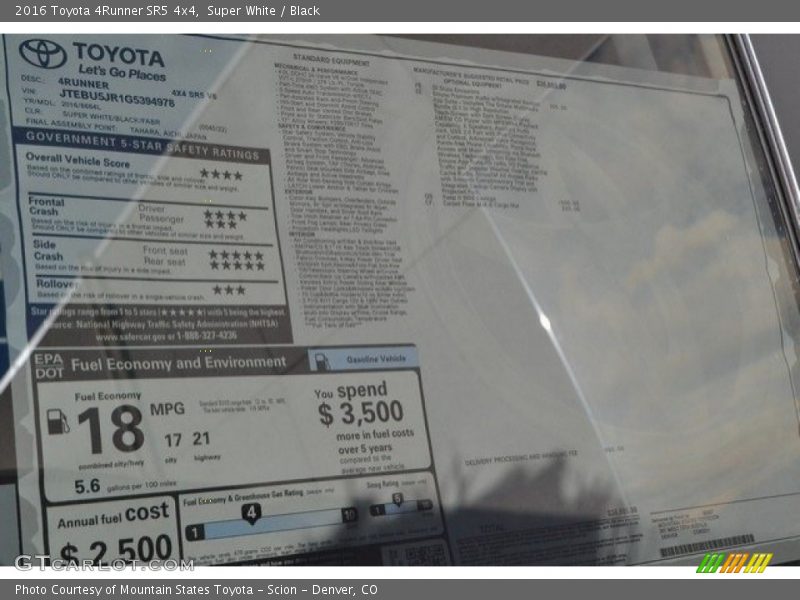 Super White / Black 2016 Toyota 4Runner SR5 4x4
