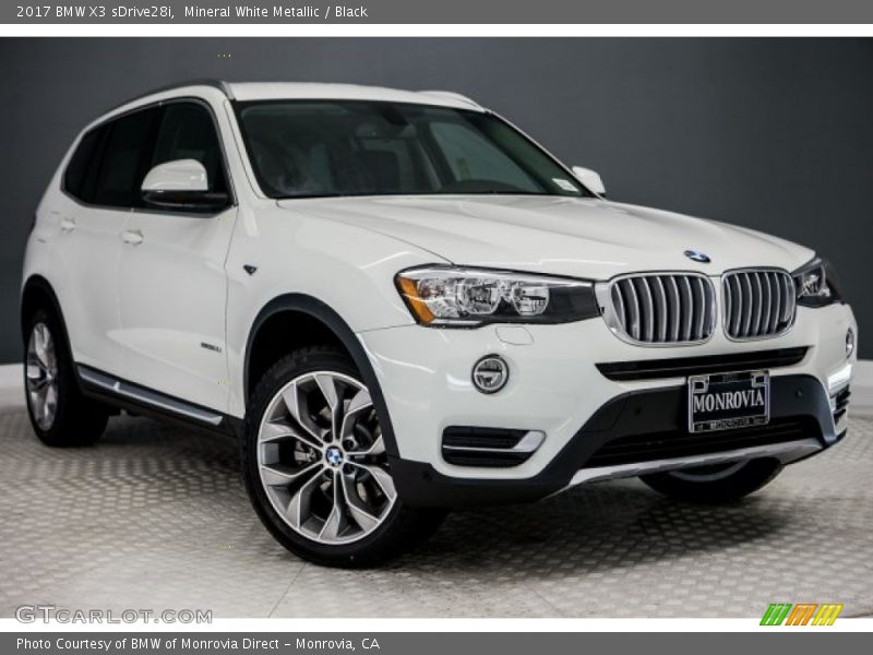 Mineral White Metallic / Black 2017 BMW X3 sDrive28i