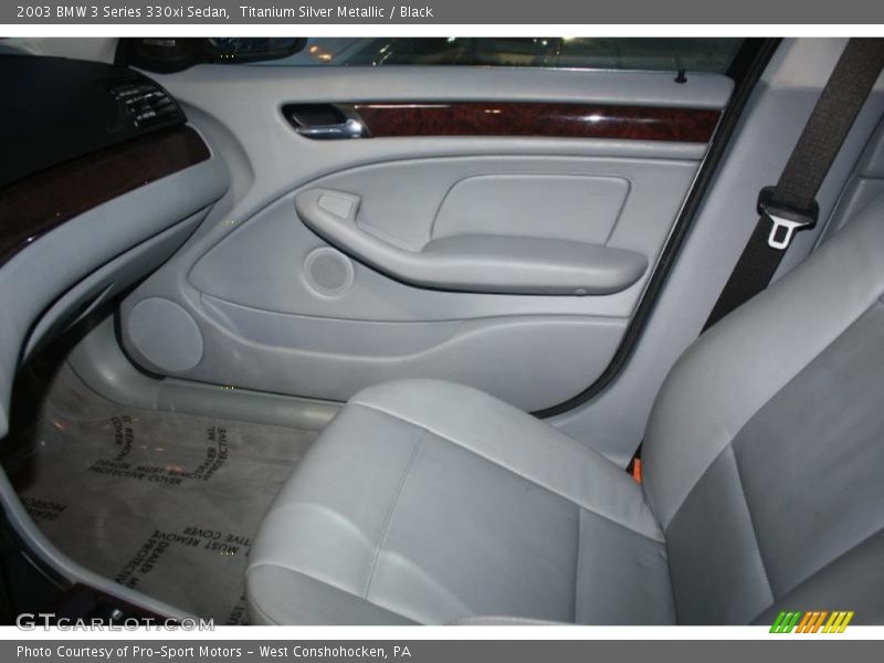 Titanium Silver Metallic / Black 2003 BMW 3 Series 330xi Sedan