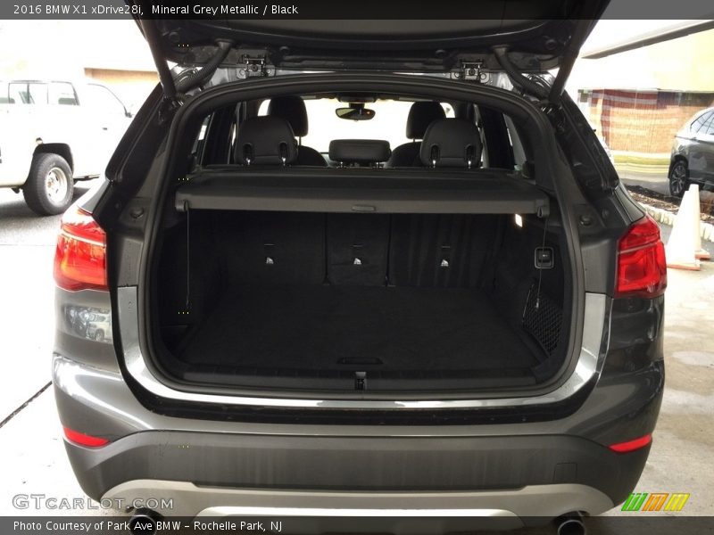 Mineral Grey Metallic / Black 2016 BMW X1 xDrive28i