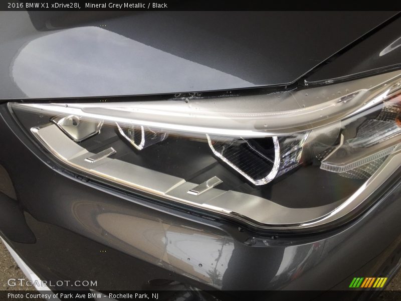 Mineral Grey Metallic / Black 2016 BMW X1 xDrive28i