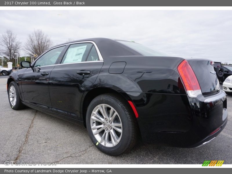 Gloss Black / Black 2017 Chrysler 300 Limited