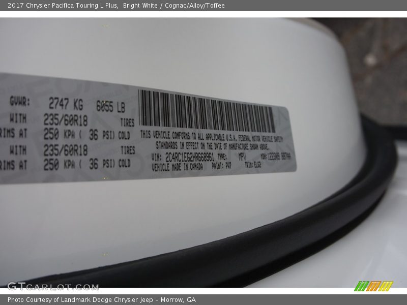 Bright White / Cognac/Alloy/Toffee 2017 Chrysler Pacifica Touring L Plus