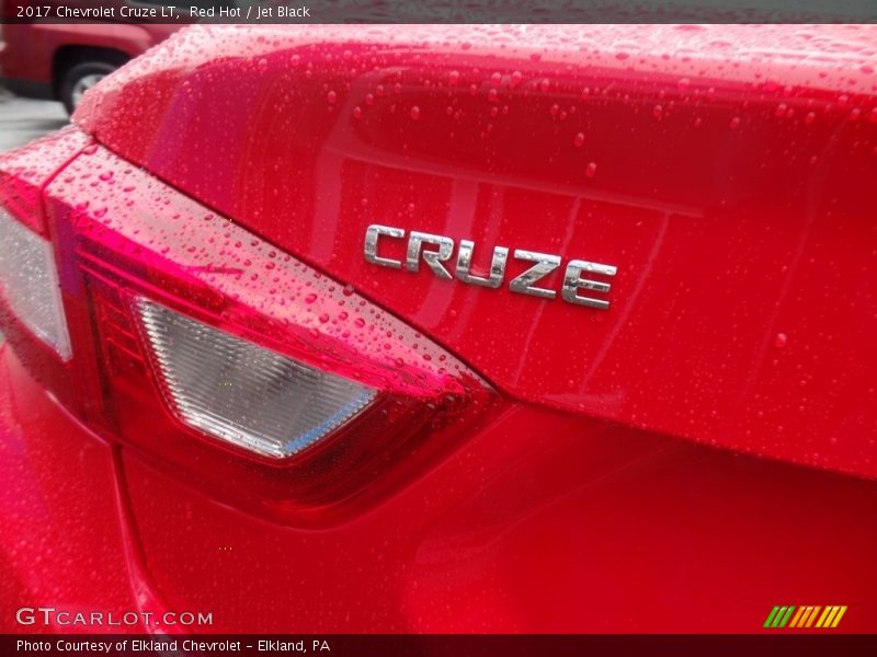 Red Hot / Jet Black 2017 Chevrolet Cruze LT
