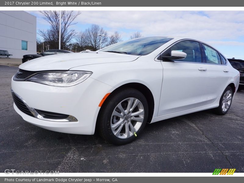 Bright White / Black/Linen 2017 Chrysler 200 Limited