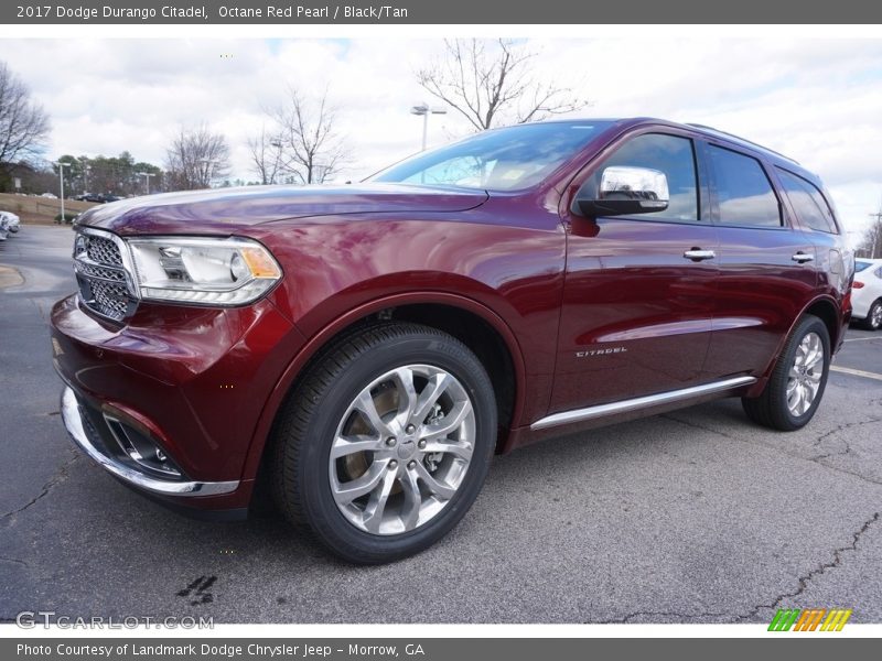 Front 3/4 View of 2017 Durango Citadel