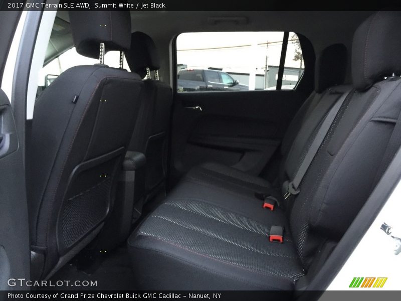 Summit White / Jet Black 2017 GMC Terrain SLE AWD
