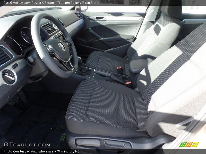 Titanium Beige / Titan Black 2016 Volkswagen Passat S Sedan