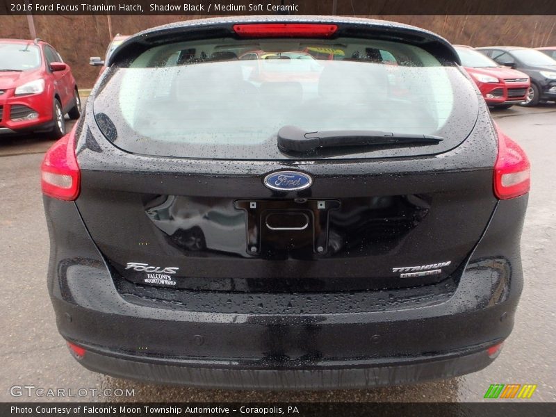 Shadow Black / Medium Soft Ceramic 2016 Ford Focus Titanium Hatch