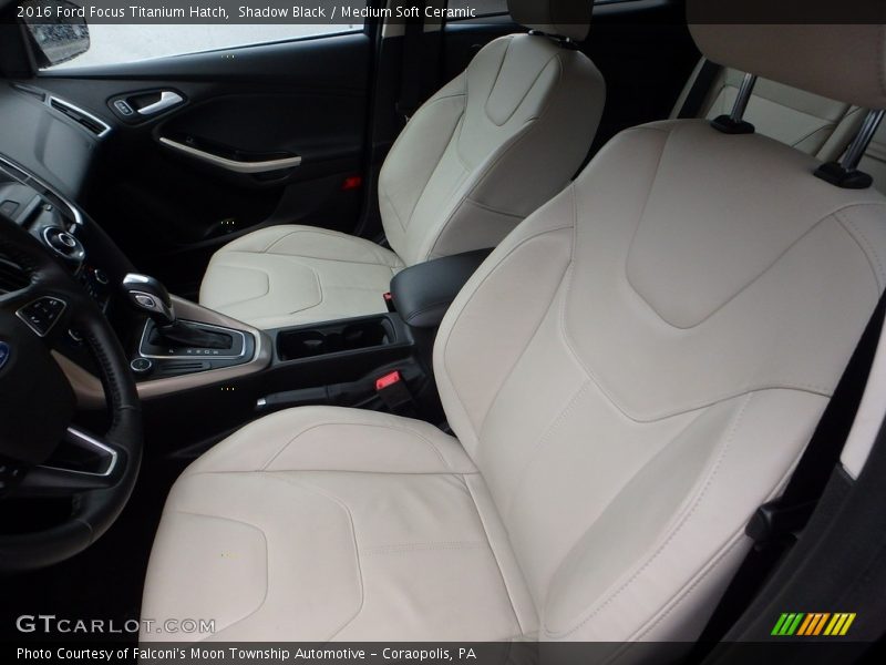 Shadow Black / Medium Soft Ceramic 2016 Ford Focus Titanium Hatch