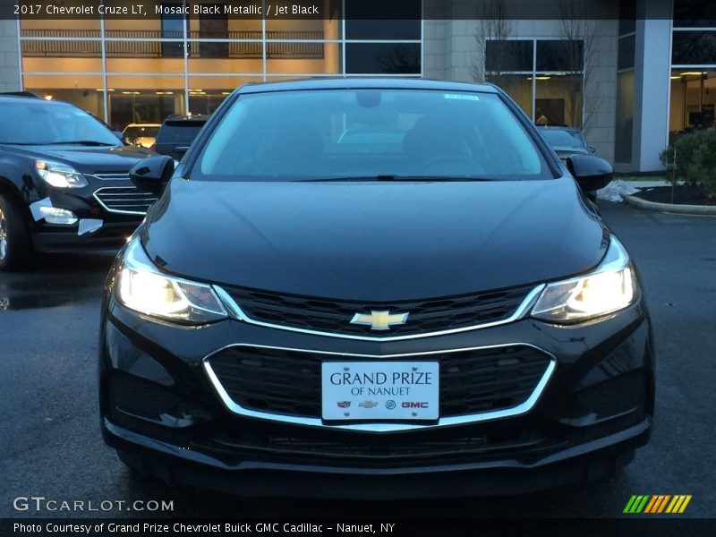 Mosaic Black Metallic / Jet Black 2017 Chevrolet Cruze LT