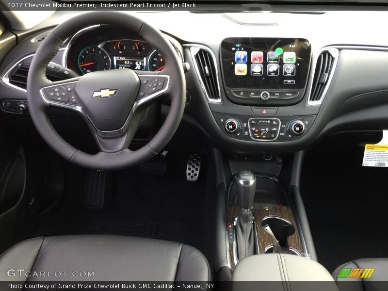 Iridescent Pearl Tricoat / Jet Black 2017 Chevrolet Malibu Premier