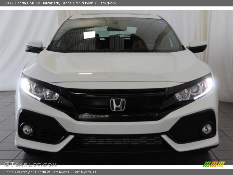 White Orchid Pearl / Black/Ivory 2017 Honda Civic EX Hatchback