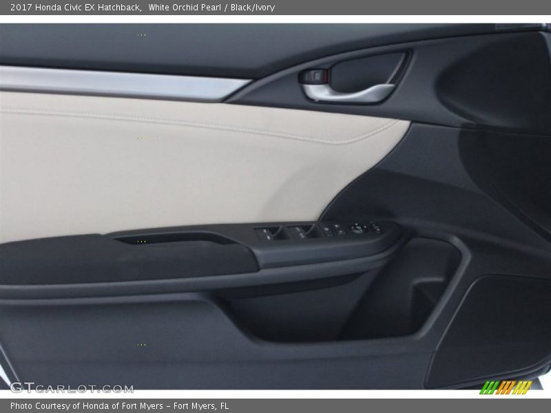 White Orchid Pearl / Black/Ivory 2017 Honda Civic EX Hatchback