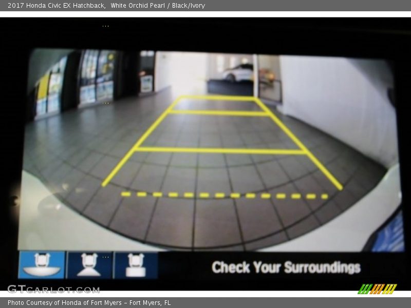 White Orchid Pearl / Black/Ivory 2017 Honda Civic EX Hatchback