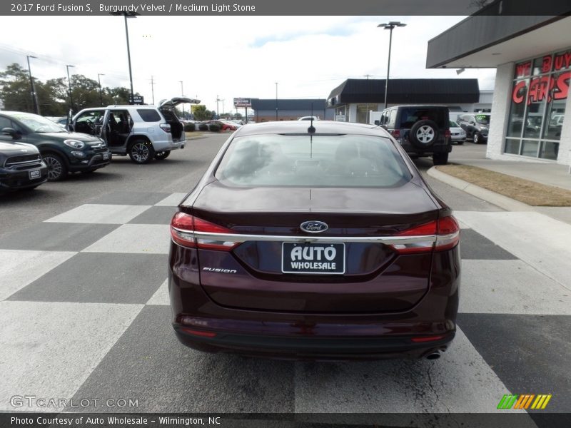 Burgundy Velvet / Medium Light Stone 2017 Ford Fusion S