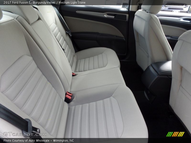 Burgundy Velvet / Medium Light Stone 2017 Ford Fusion S