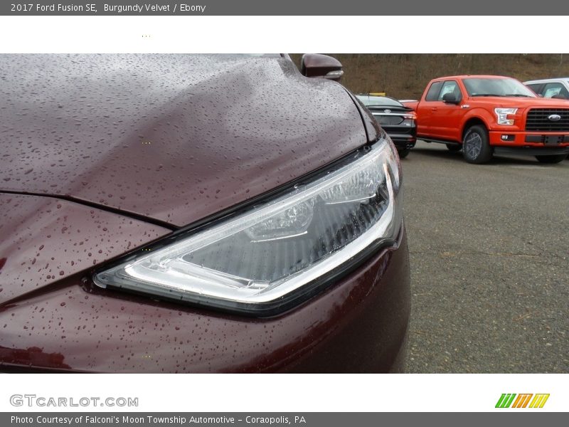 Burgundy Velvet / Ebony 2017 Ford Fusion SE