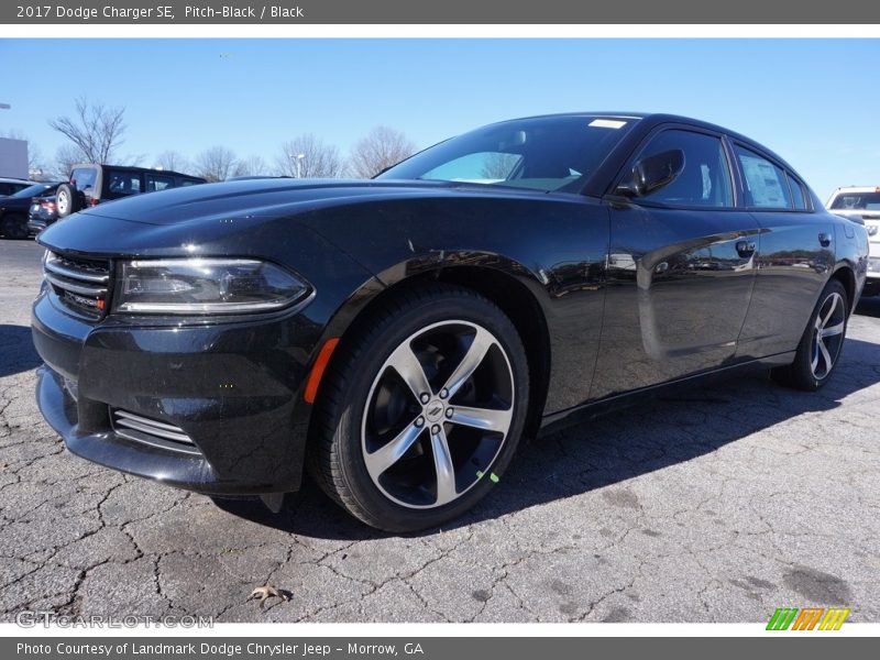 Pitch-Black / Black 2017 Dodge Charger SE