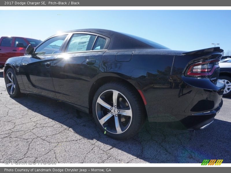 Pitch-Black / Black 2017 Dodge Charger SE