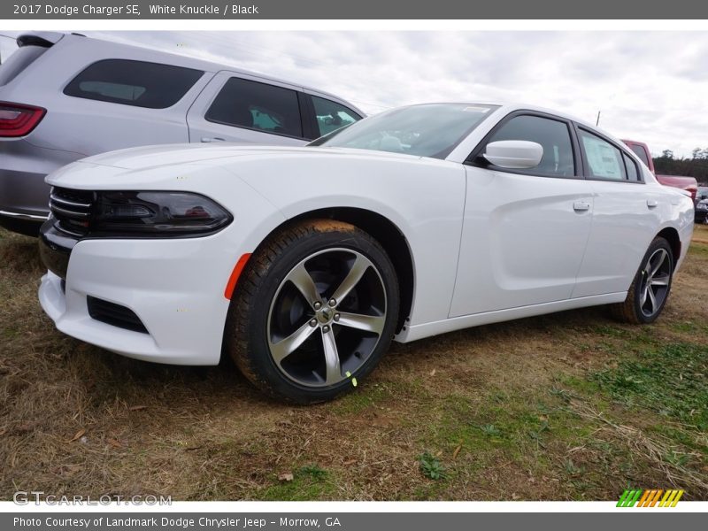 Front 3/4 View of 2017 Charger SE