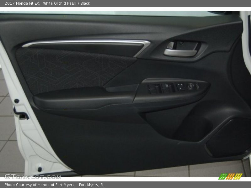 White Orchid Pearl / Black 2017 Honda Fit EX
