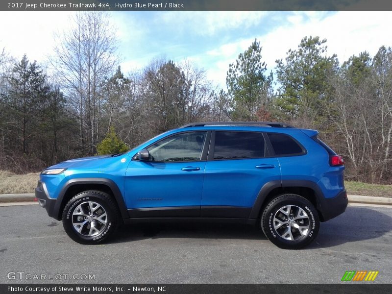  2017 Cherokee Trailhawk 4x4 Hydro Blue Pearl