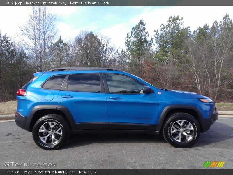 2017 Cherokee Trailhawk 4x4 Hydro Blue Pearl
