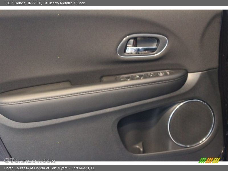 Mulberry Metallic / Black 2017 Honda HR-V EX