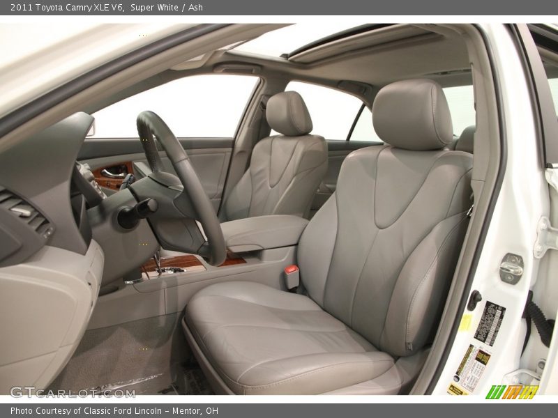 Super White / Ash 2011 Toyota Camry XLE V6