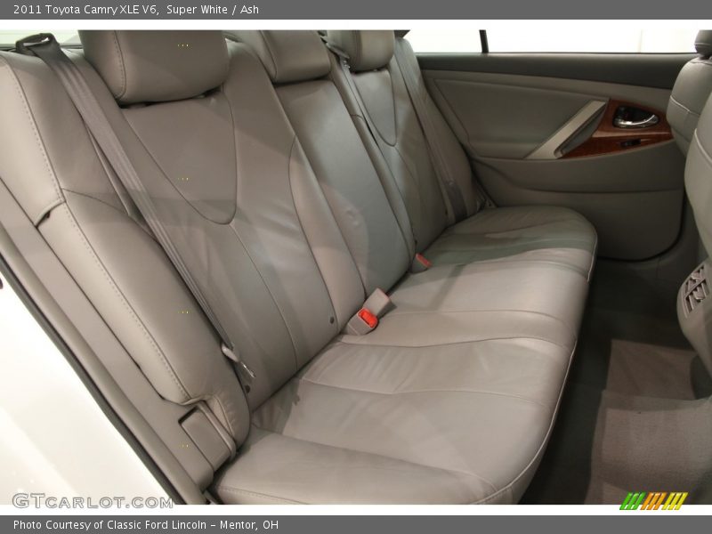 Super White / Ash 2011 Toyota Camry XLE V6