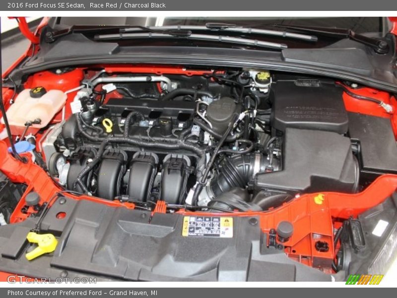 Race Red / Charcoal Black 2016 Ford Focus SE Sedan