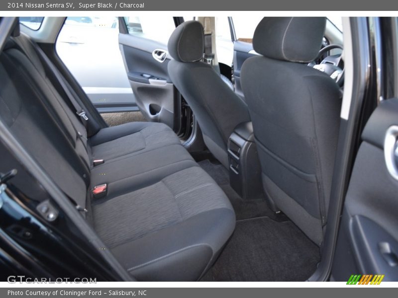 Super Black / Charcoal 2014 Nissan Sentra SV