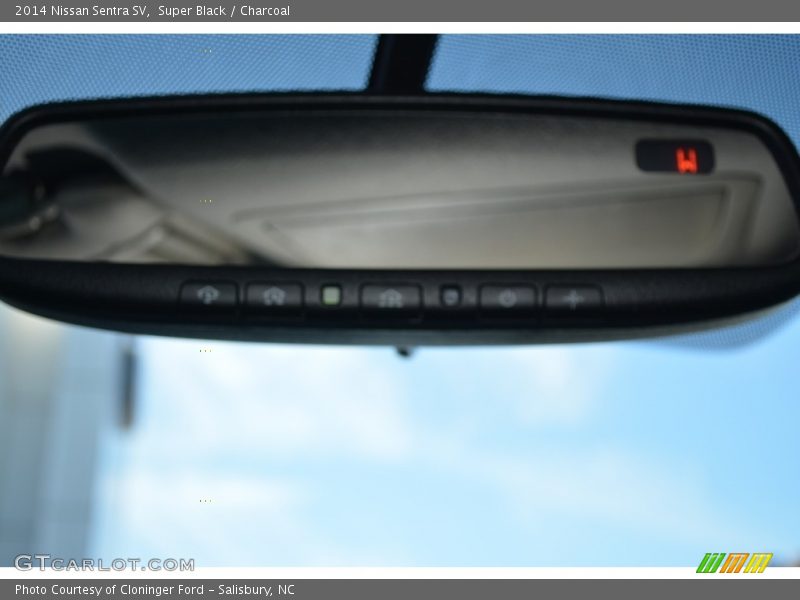 Super Black / Charcoal 2014 Nissan Sentra SV