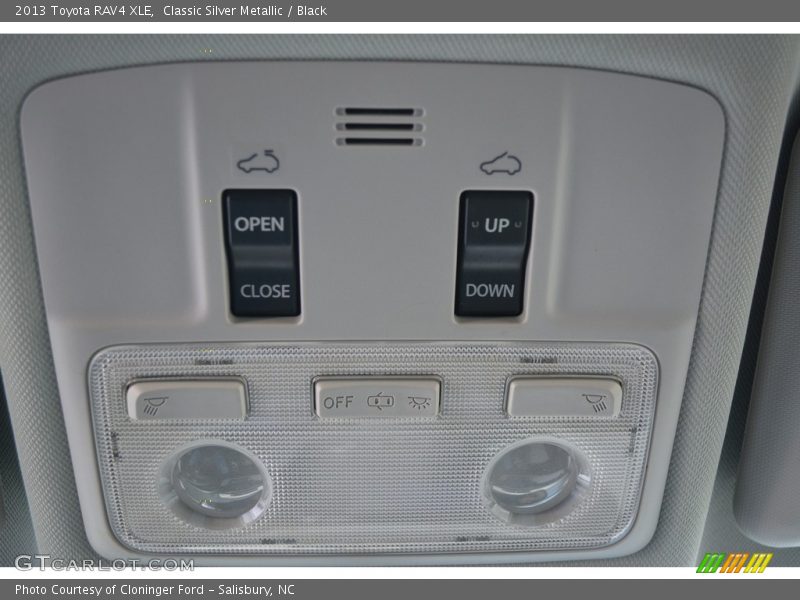 Classic Silver Metallic / Black 2013 Toyota RAV4 XLE