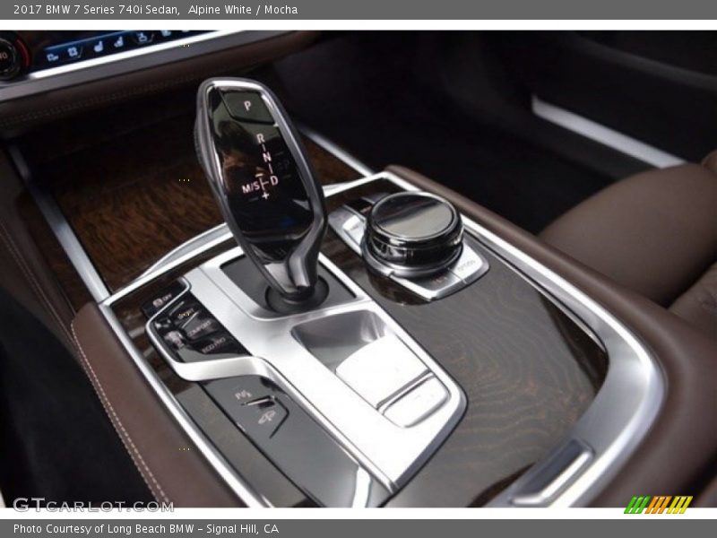 Alpine White / Mocha 2017 BMW 7 Series 740i Sedan