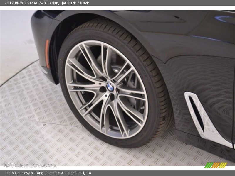 Jet Black / Black 2017 BMW 7 Series 740i Sedan