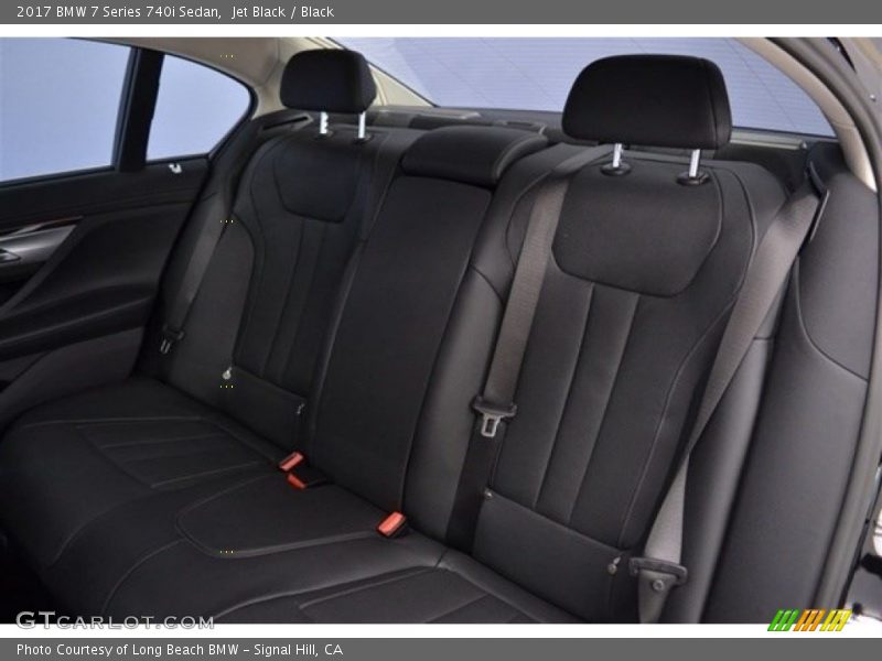 Jet Black / Black 2017 BMW 7 Series 740i Sedan