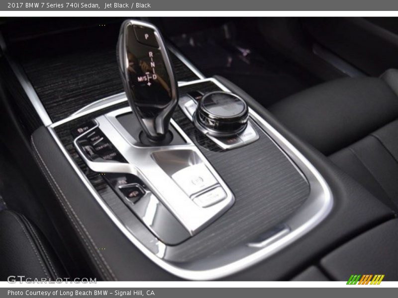 Jet Black / Black 2017 BMW 7 Series 740i Sedan