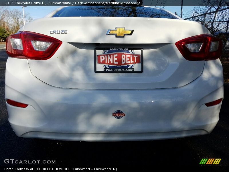 Summit White / Dark Atmosphere/Medium Atmosphere 2017 Chevrolet Cruze LS