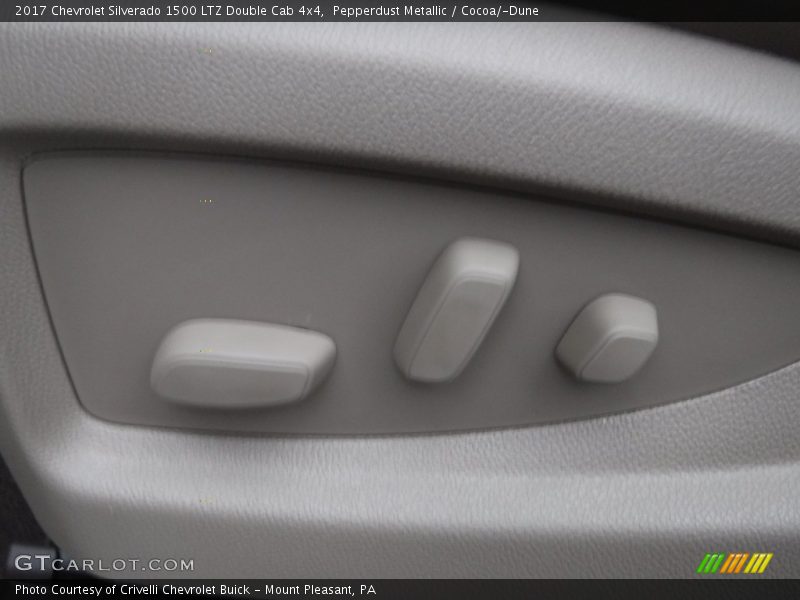 Pepperdust Metallic / Cocoa/­Dune 2017 Chevrolet Silverado 1500 LTZ Double Cab 4x4
