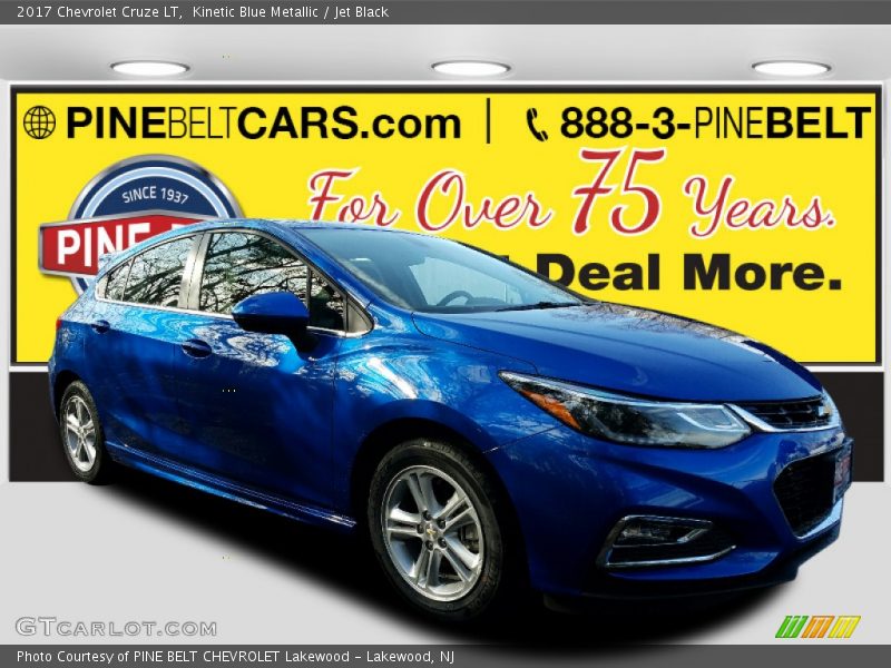 Kinetic Blue Metallic / Jet Black 2017 Chevrolet Cruze LT