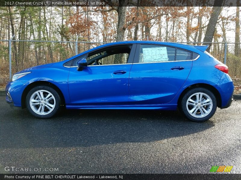 Kinetic Blue Metallic / Jet Black 2017 Chevrolet Cruze LT