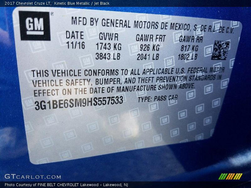 Kinetic Blue Metallic / Jet Black 2017 Chevrolet Cruze LT