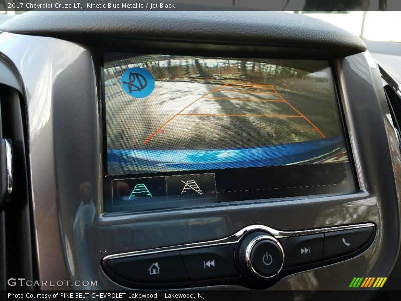 Kinetic Blue Metallic / Jet Black 2017 Chevrolet Cruze LT