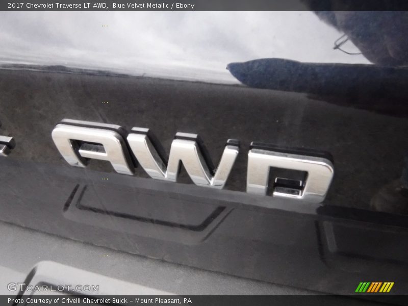 Blue Velvet Metallic / Ebony 2017 Chevrolet Traverse LT AWD